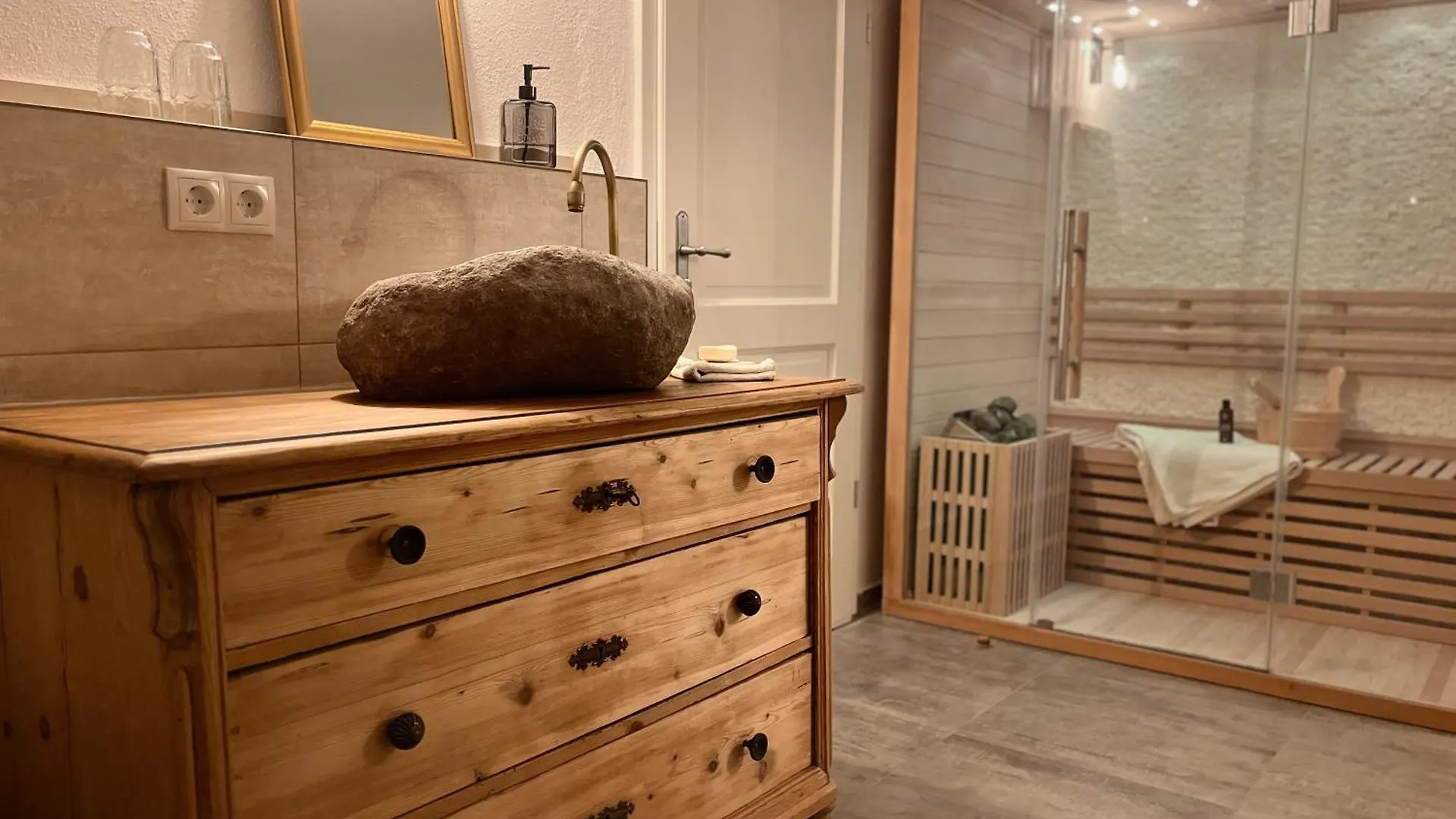 Appartement Kleine Auszeit Mit Privater Sauna Erkheim